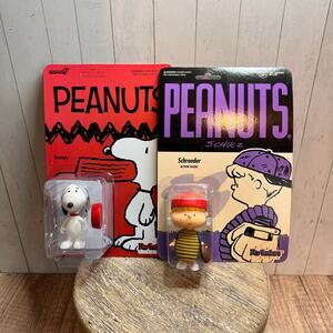 Peanuts Action Figures Set of 2 Snoopy Schroeder Peanuts Collectibles NEW